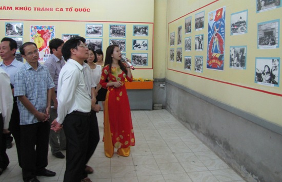 กิจกรรมต่างๆเพื่อฉลองวันปฏิวัติเดือนสิงหาคม